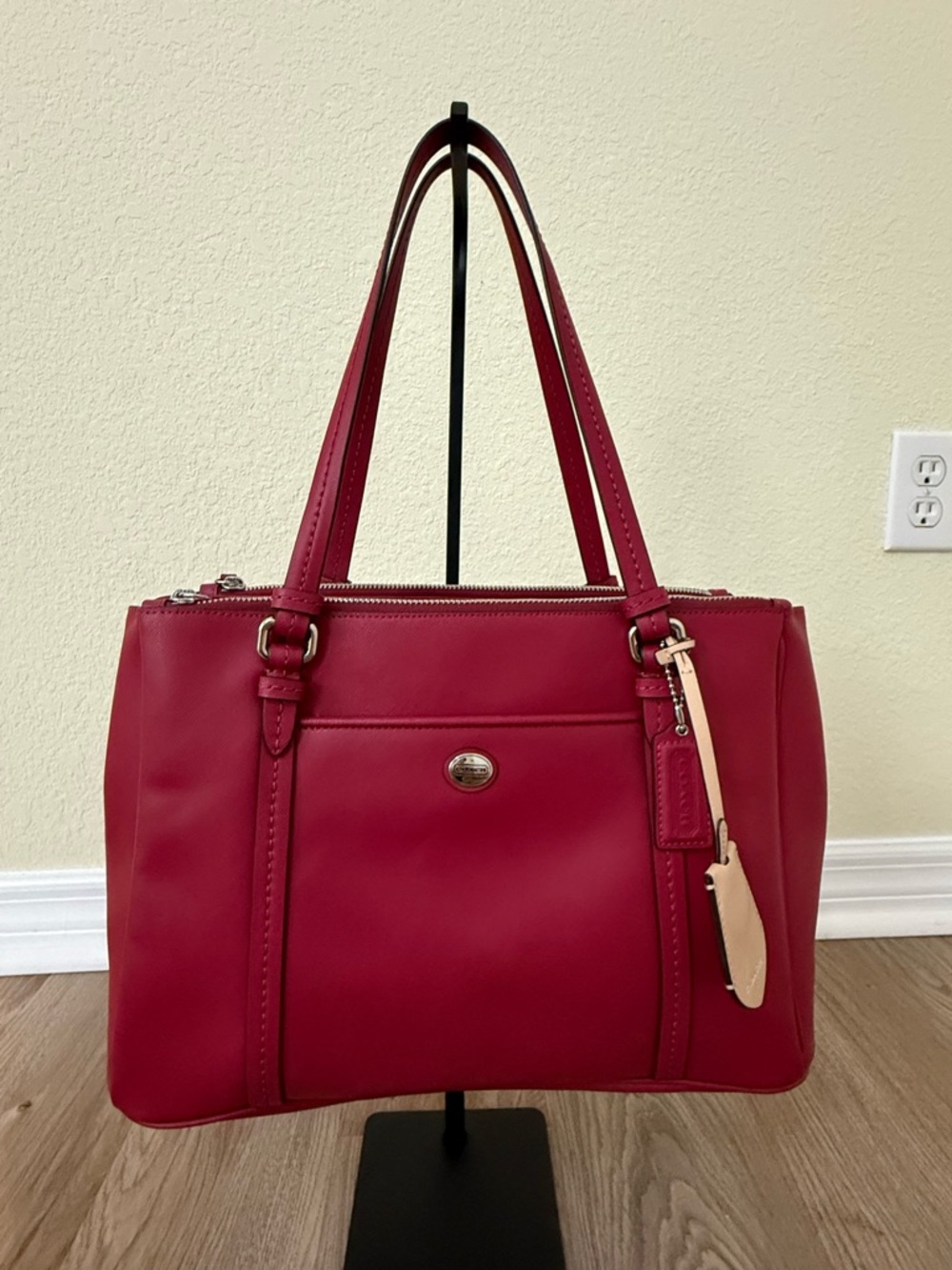 Coach Peyton Leather Tote – Magenta